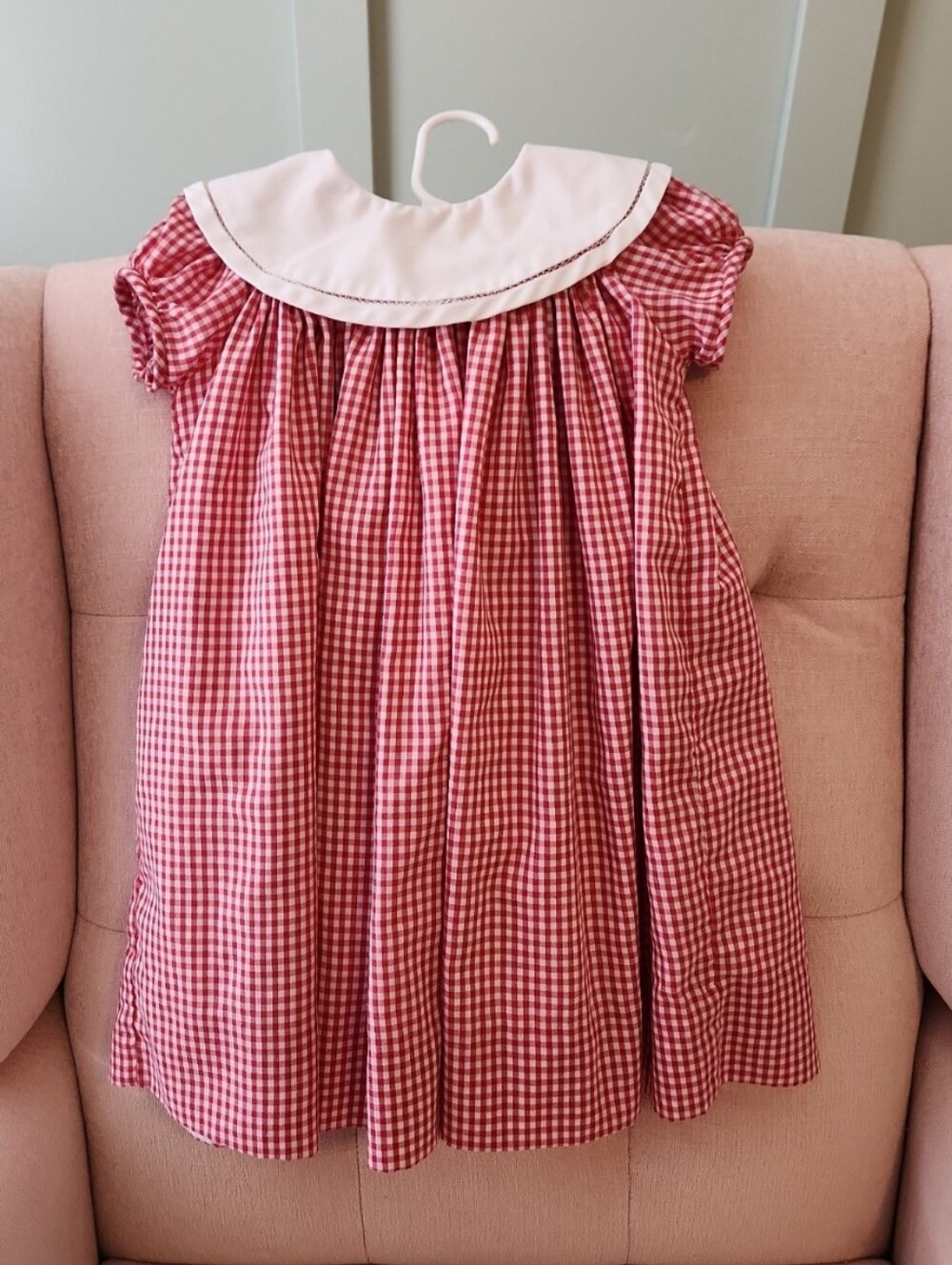 The Proper Peony 3t Gingham Like Dress  Christmas Santa with Peter Pan Collar